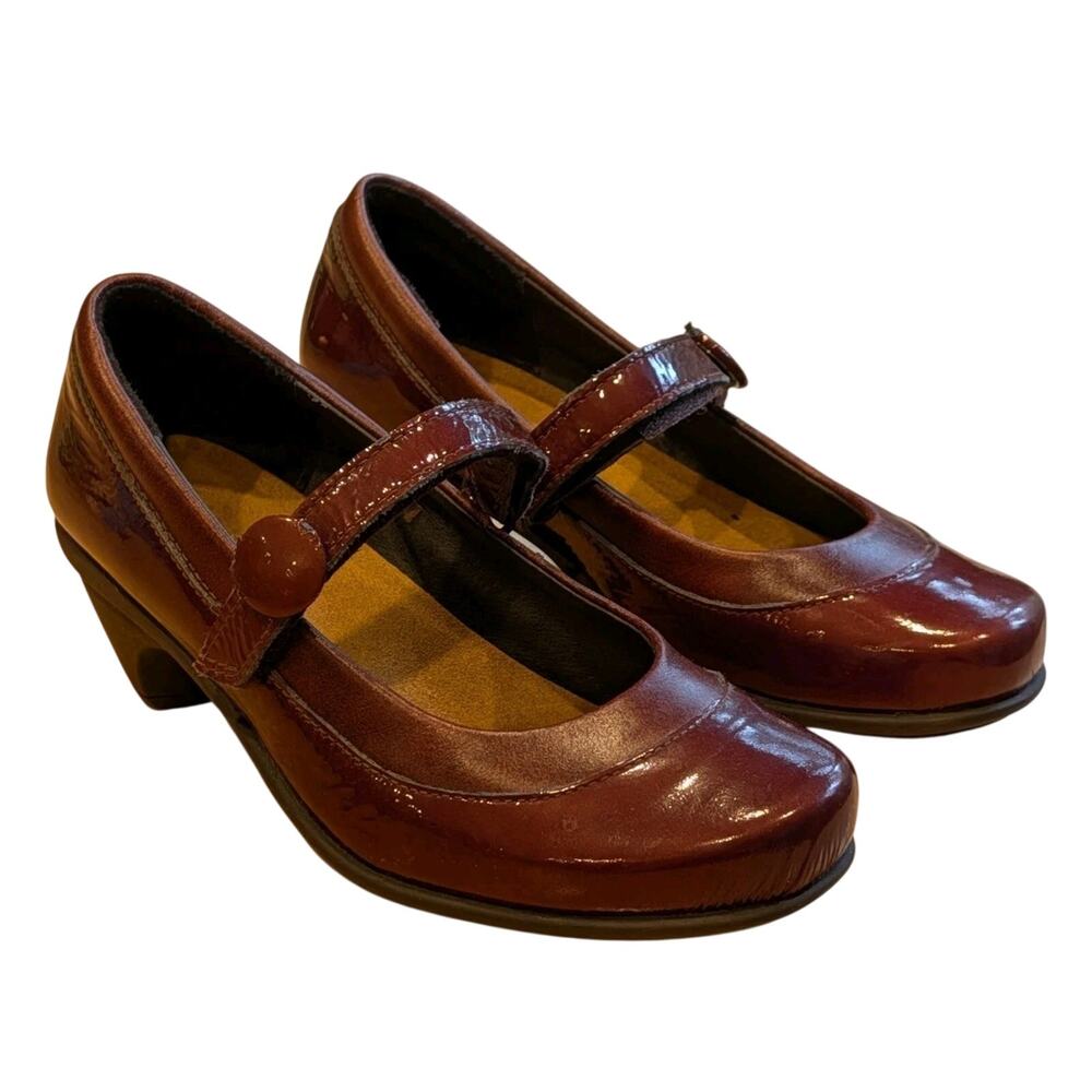 Naot Mary Jane Shoes Womens EU 35 US 4/4.5 Patent Leather Brown Preppy Academia